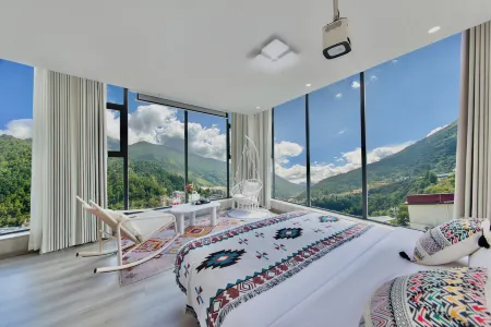 Shiyihao Shanju (Kangding Liuliucheng Branch) Отели рядом с достопримечательностью «Nanwusi»