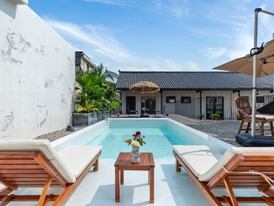 Wangle Resort Hotel (Zhanggong Bridge Gourmet Street)