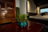 Youwang Meicen Homestay (West Lake Lakeside & Hefang Old Street) - Pools