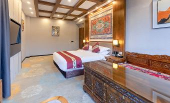 Roblin Hot Spring Hotel in Gesar Wangcheng, Ganzi County