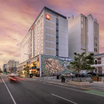 ibis Christchurch Отели рядом с достопримечательностью «Папани»