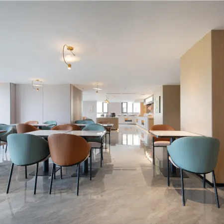 Starway Hotel (Yibin Yangtze River Park)