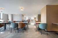 Starway Hotel