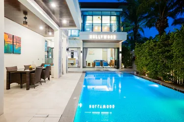รูปภาพของHollywood Pool Villa Pattaya walking street 2km