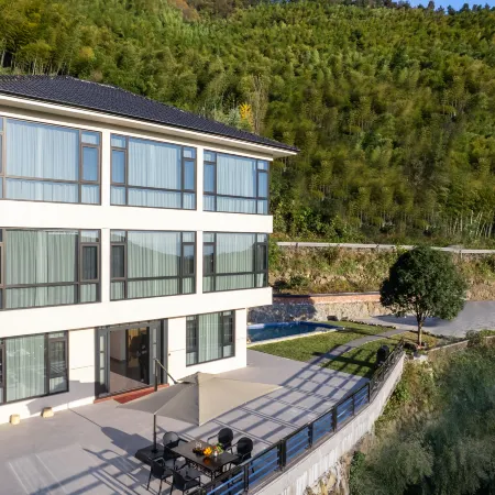 Tonglu Yunjing Homestay Отели рядом с достопримечательностью «Eshanxiang Cultural Center»
