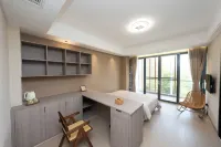 Happy Retreat in the Mountains