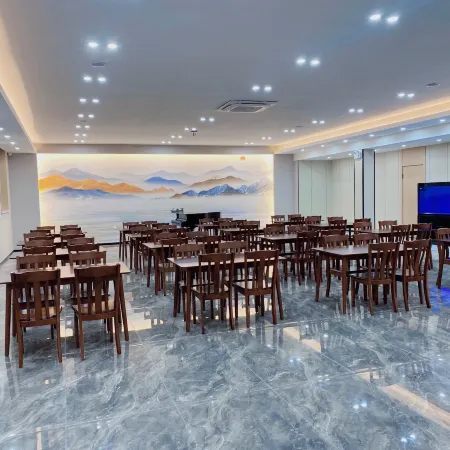 City 118 Hotel Chain (Yuxian Railway Station)
