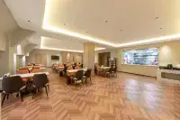 Zhixuan Boyue Hotel (Zhenglan Banner Bus Station) - breakfast