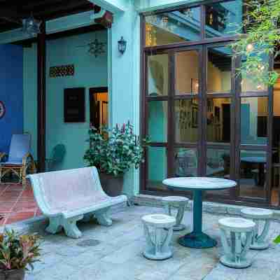 East Indies Mansion Hotel Exterior