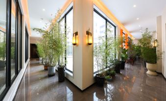 YinYi Hotel (East Ring Never Sleeps City Middle East Market Branch)