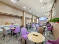 Blue Dot E-Sports Hotel (Shaoyang High-Speed Railway Station Weiyuan Square Branch） - Esports