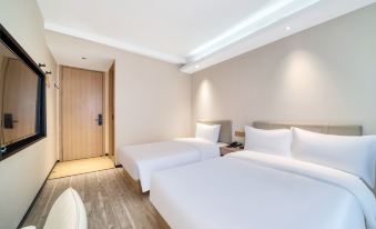 Yaning Hotel (Xihu Hubin Ding'an Road Subway Station)