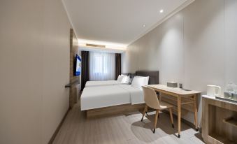 HanTing Hotel (Beijing Shijingshan Wanda Taiwan Street)