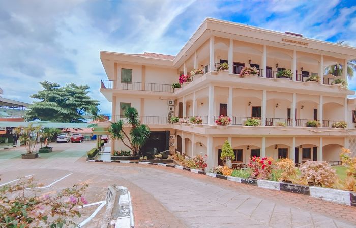 Mansinam Hotel & Resort