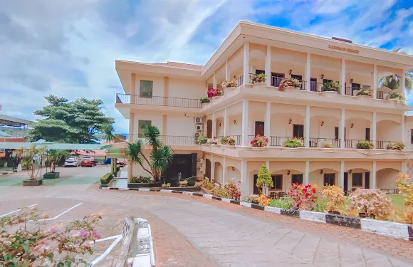 曼希納姆海灘度假村