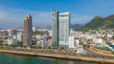 The Morning Glow - Handwritten Collection Отели рядом с достопримечательностью «Lucky Foot Spa Nha Trang»