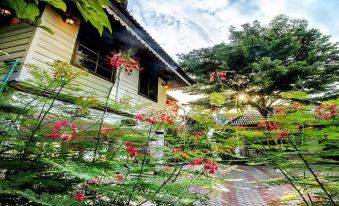 Baan Nam Pen Resort