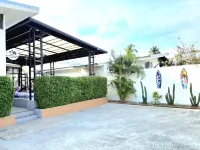 Sunshine Life Pattaya Poolvilla Hotels near Thammasat University - Pattaya Campus