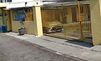 Kost 48 Surabaya