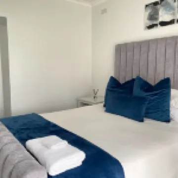 Luxurious Messe Luxe Apartment Near Airport โรงแรมใน