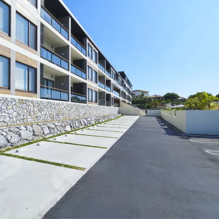 BATON SUITE OKINAWA KOURI Island