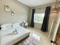 ANG LEE HOLIDAY HOME 2