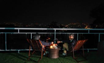 Jiayang Group, Wohong Village, Yuyao, Zhejiang, China, 450 meters north of Maohuping