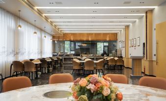Baiyi Hotel