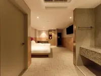 โรงแรมคาเปซ โรงแรมใกล้เทเฮรันโร