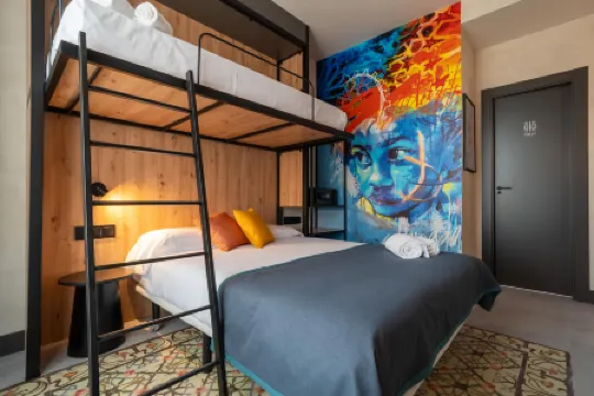 The Central House Granada Elvira