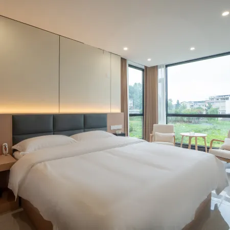 Lichuan Xincheng Hotel