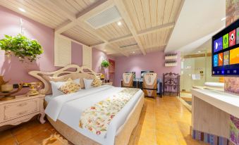 AURORA E-Sports Hotel(Kunming Derun Langyue Bay Agricultural University Branch)