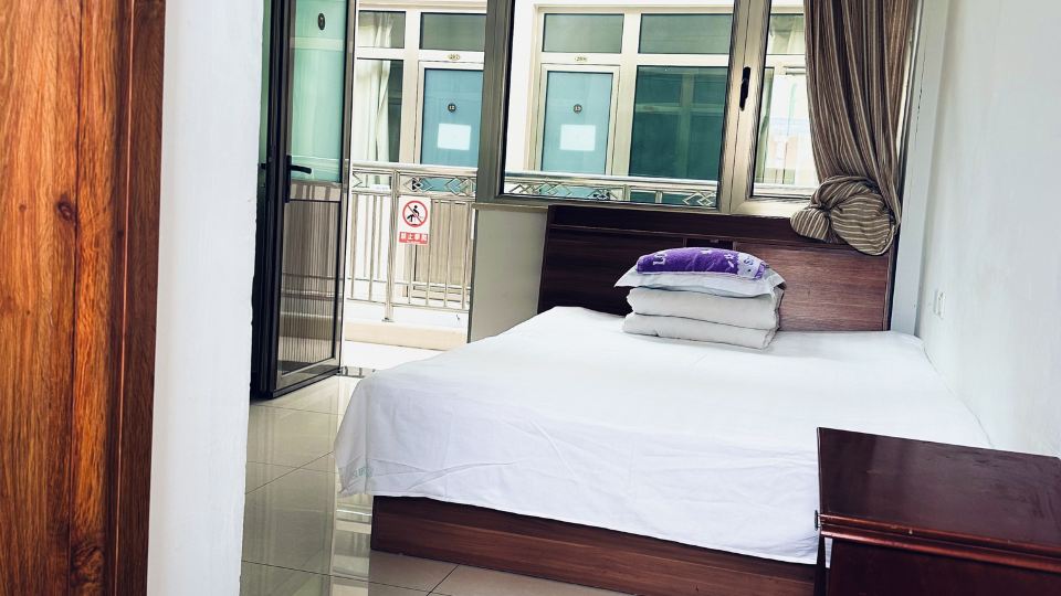 Riyuecheng Hotel