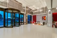 Borrman Hotel (Leshan High-Speed Railway Station Wanda Plaza)