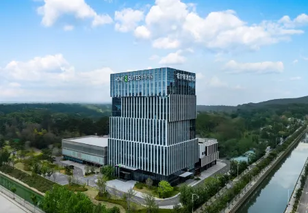 Home2 suites by Hilton Xuzhou Yunlong Отели рядом с достопримечательностью «Hubushan Ancient Architectural Complex»