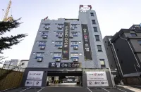 On and Off(Sungui Station)