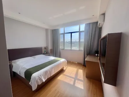 Jinyue Hotel Отели рядом с достопримечательностью «Kalamaili Nature Reserve»