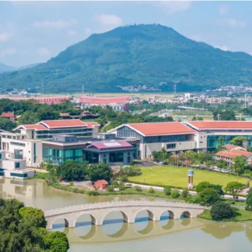 PIEN TZE HUANG HOT SPRING HOTEL Hotels near Nanshan Temple