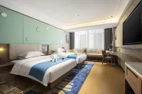 Grand Rezen Hotel DaChaiDan（Emerald Walking Street Store） Hotels in Haixi Prefecture