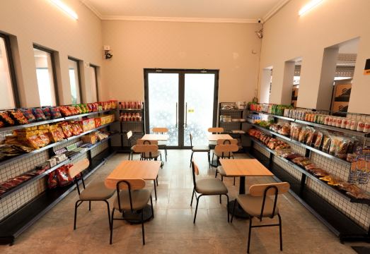 모토고 호스텔 전경