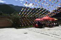 阿佳仁措民宿 - 2 星級