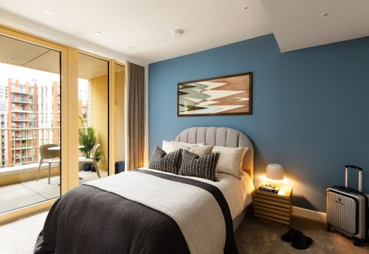 4. 찰스 호프 런던..