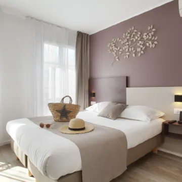 โรงแรมลัลโคฟ โรงแรมใกล้Coco Beach