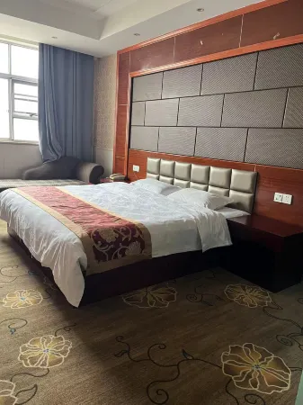 Ducai Grand Hotel (Duchang Station) Отели в г. Доучань