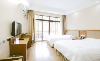 Chongzhou Ziyunge Inn