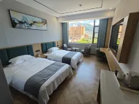 Diebu Dongmi Light Luxury Hotel Hotel in zona CPC Tewo County Committee Party School