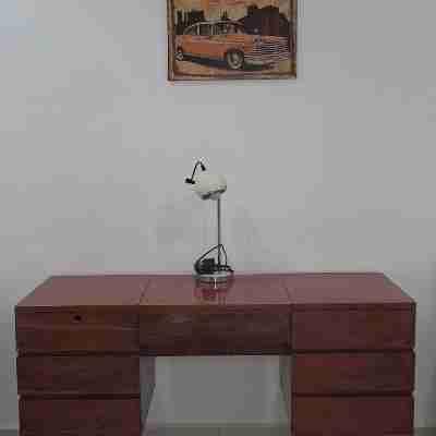 Knocknock70s Home Courtyard Garden, Jonker Parking Rooms