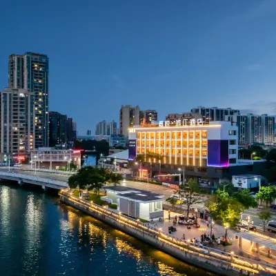 โรงแรมเจียเยว่ ปินเจียง โรงแรมใกล้สวนสาธารณะ