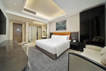 Kelton International Hotel Отели рядом с достопримечательностью «Li Zhuang Lv You»