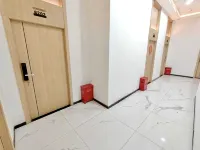 Gree Esports Apartment (Yihe Road Hongqiao Subway Station Branch)